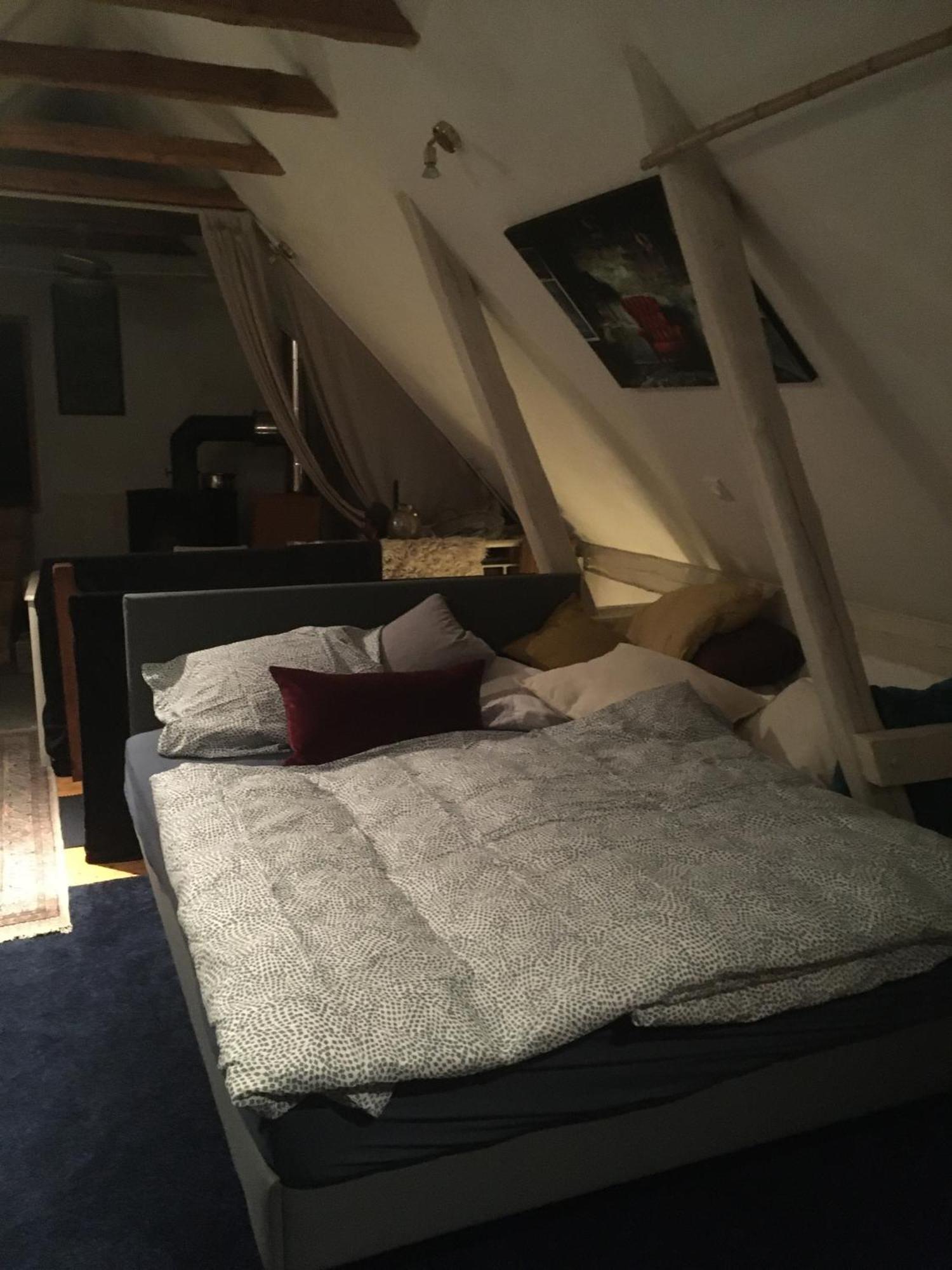 Grosse Hobbithoehle Mit Gemeinschaftsgarten Neustadt am Rübenberge Extérieur photo