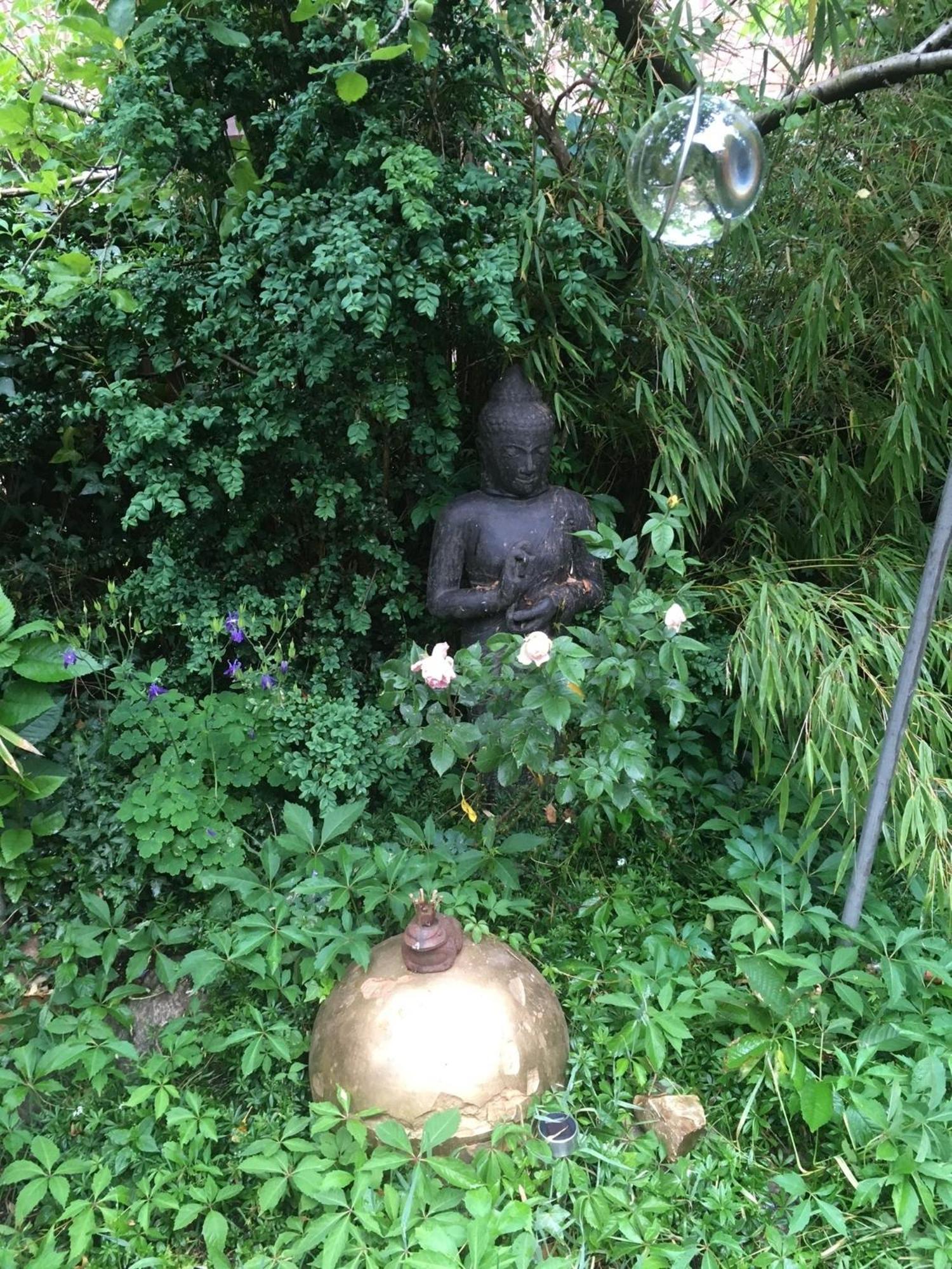 Grosse Hobbithoehle Mit Gemeinschaftsgarten Neustadt am Rübenberge Extérieur photo
